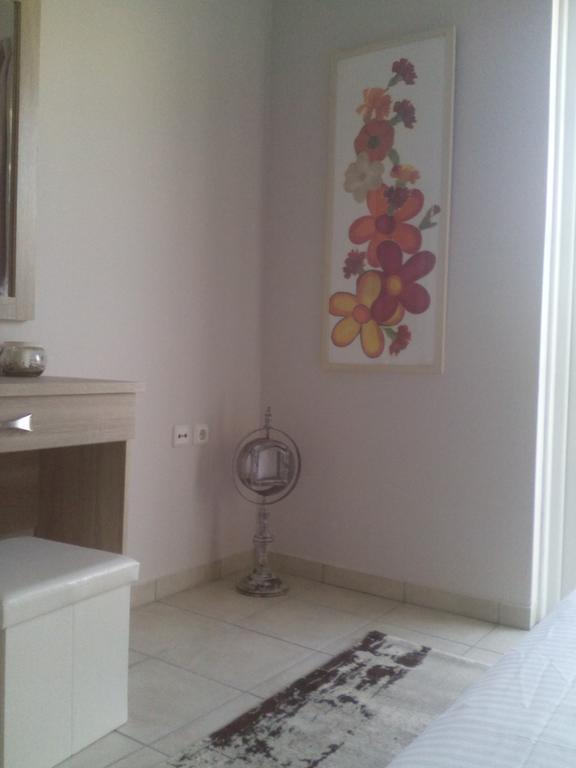 Theanthi Apartment Нафплион Екстериор снимка